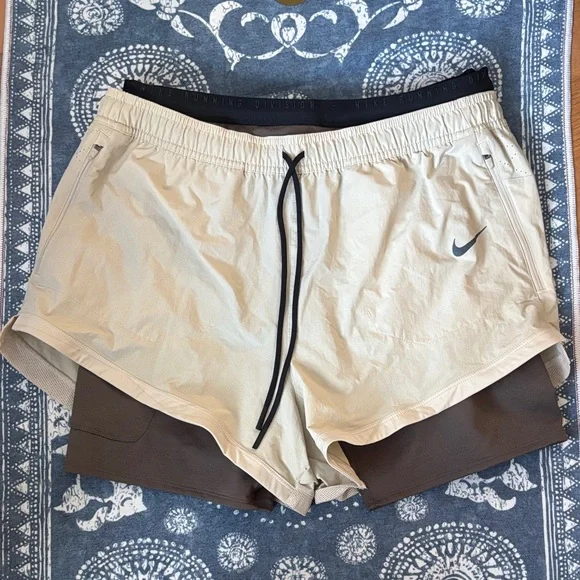 Nike Cream and Brown Running Shorts - Picture 1 of 3